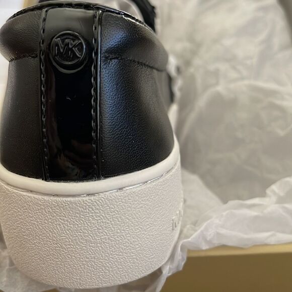 Michael Kors Women’s Trent Slip Leather Black - Picture 9 of 12